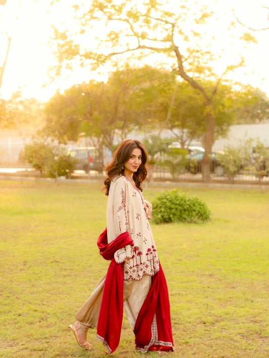 Festive Bloom – Threadwork Harem Suit Set